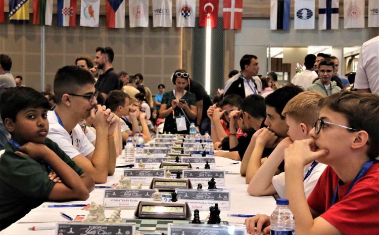  46 ülkeden binin üzerinde sporcunun katılımı ile 2022 Avrupa Yaş Grupları Satranç Şampiyonası başladı
