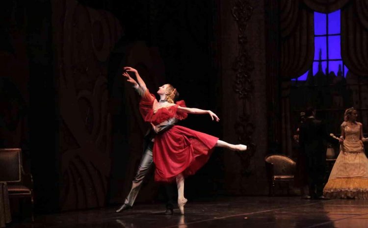  Antalya Devlet Opera ve Balesi,’Kamelyalı Kadın’ eserini bu sezon son kez sahneliyor