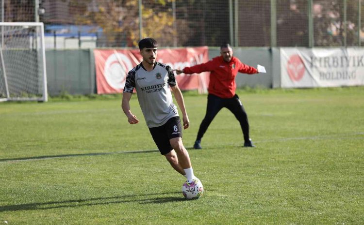  Alanyaspor, Beşiktaş maçına çift idmanla hazırlanıyor